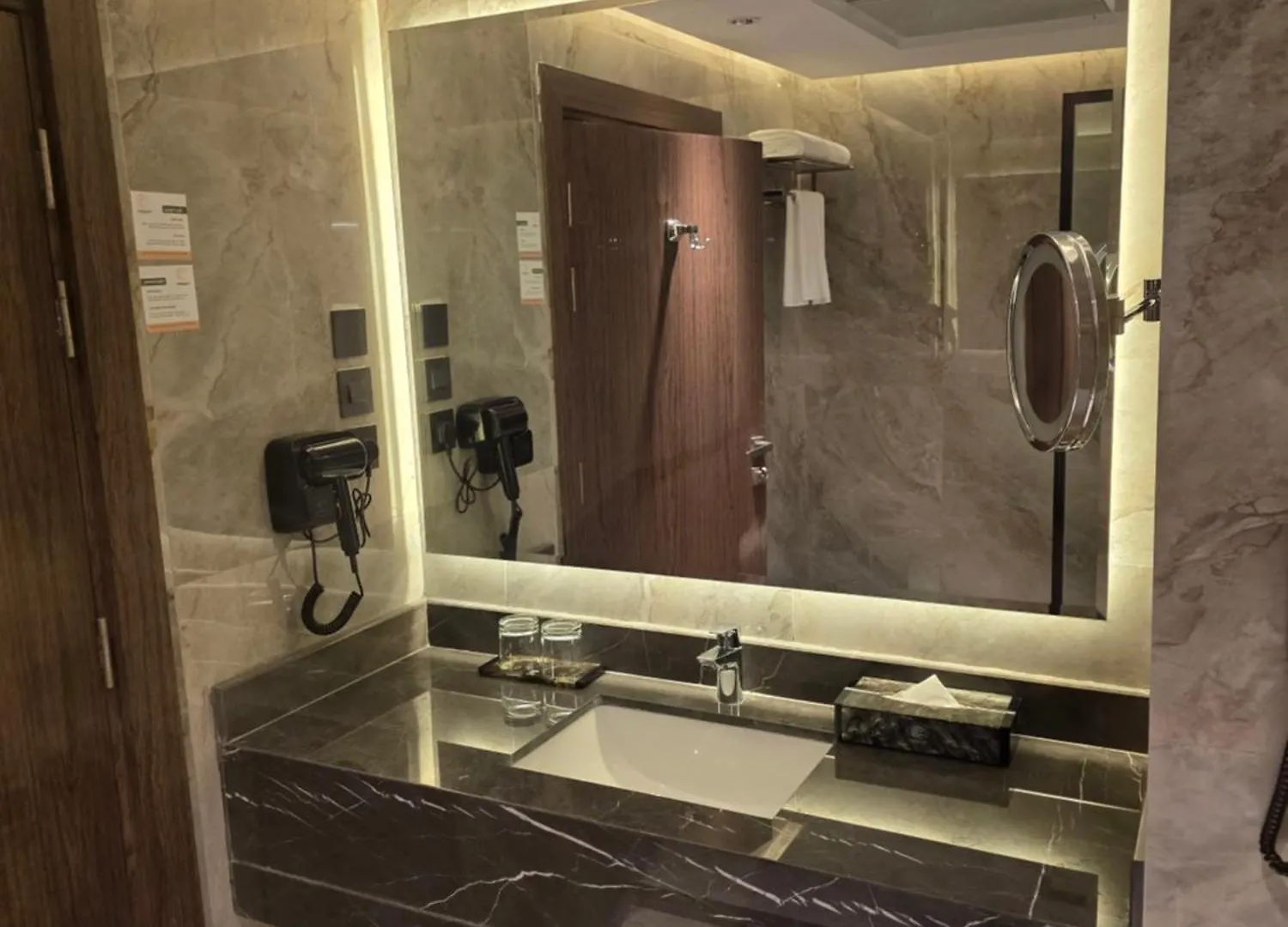 ****  Sedra Global Hotel 메디나 사우디 아라비아