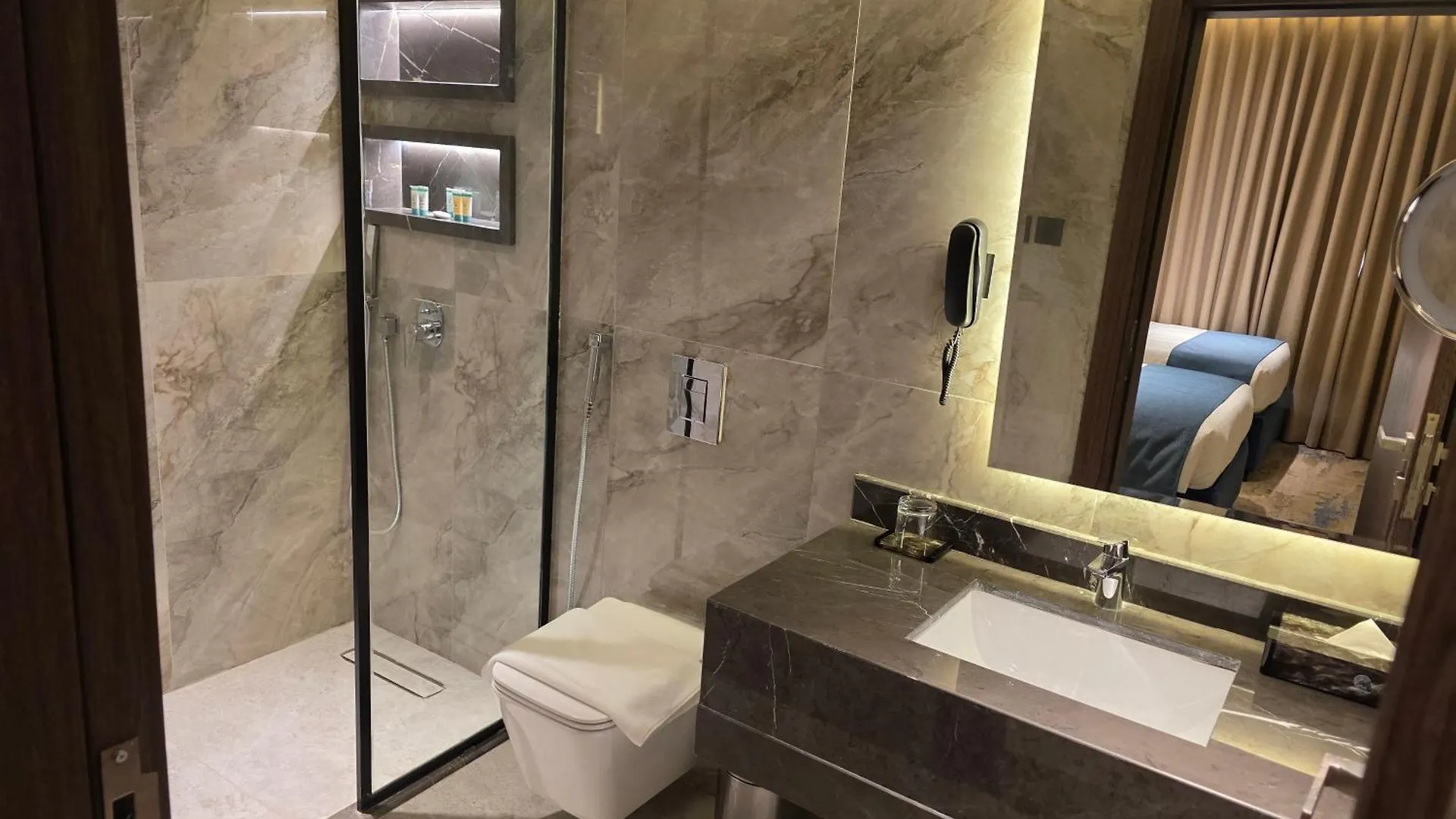 Sedra Global Hotel 메디나 사우디 아라비아